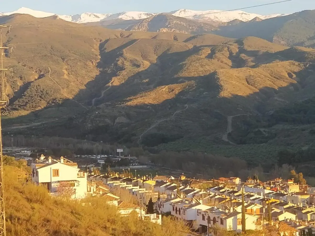 Casa Ideal Familias Y Grupos Con Balcones Exterior Soleada Patios Cerca Alhambra, Sierra Nevada, Rio Genil, Lancha Del Genil, Parque Llano Y Reloj Del Sol Con Barbacoas, Campo De Futbol, Circuito Gimnasia Apartment Granada