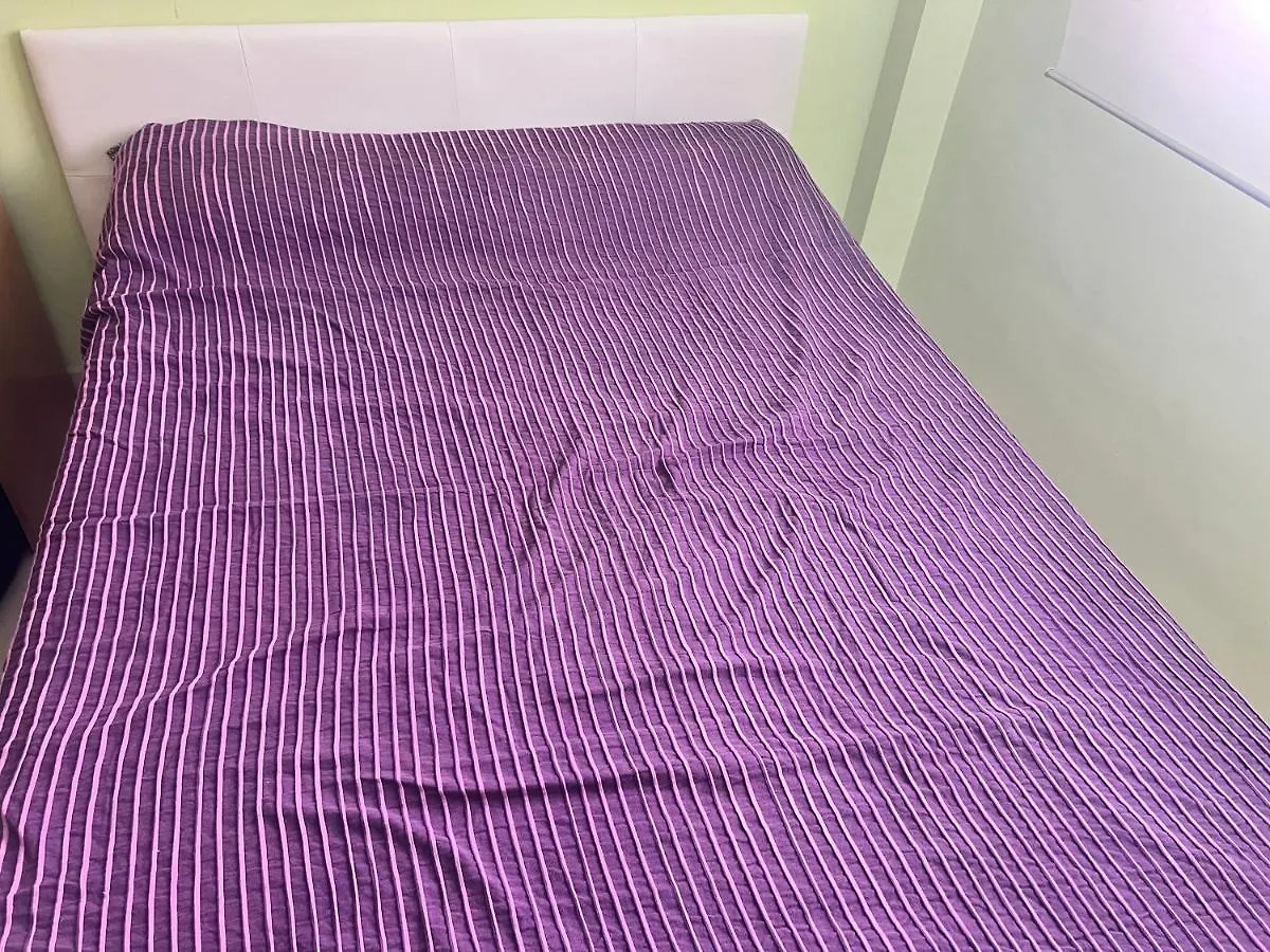 Homestay Casa Ideal Familias Y Grupos Con Balcones Exterior Soleada Patios Cerca Alhambra, Sierra Nevada, Rio Genil, Lancha Del Genil, Parque Llano Y Reloj Del Sol Con Barbacoas, Campo De Futbol, Circuito Gimnasia Apartment Granada Spain
